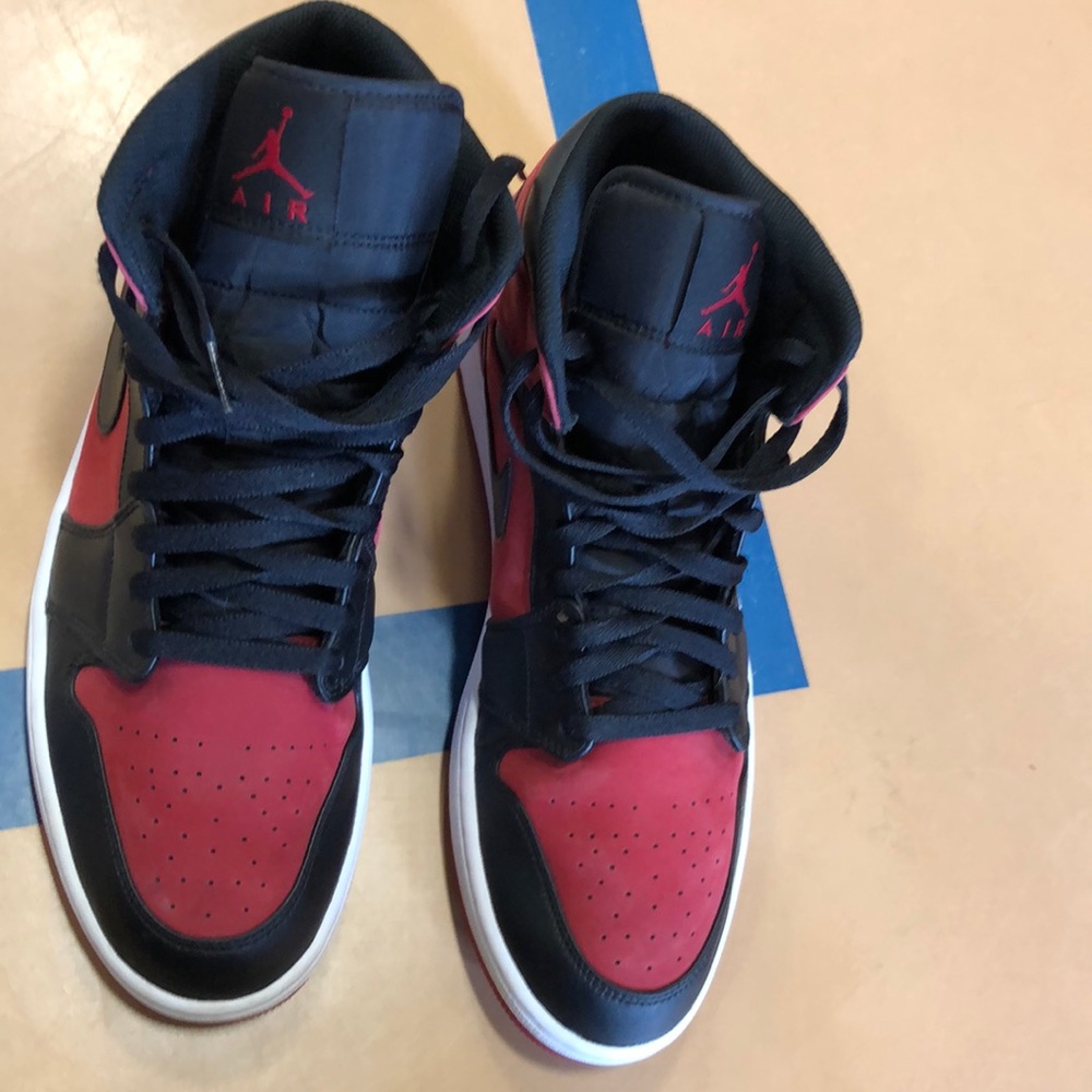 Air Jordan 1 mid Bred